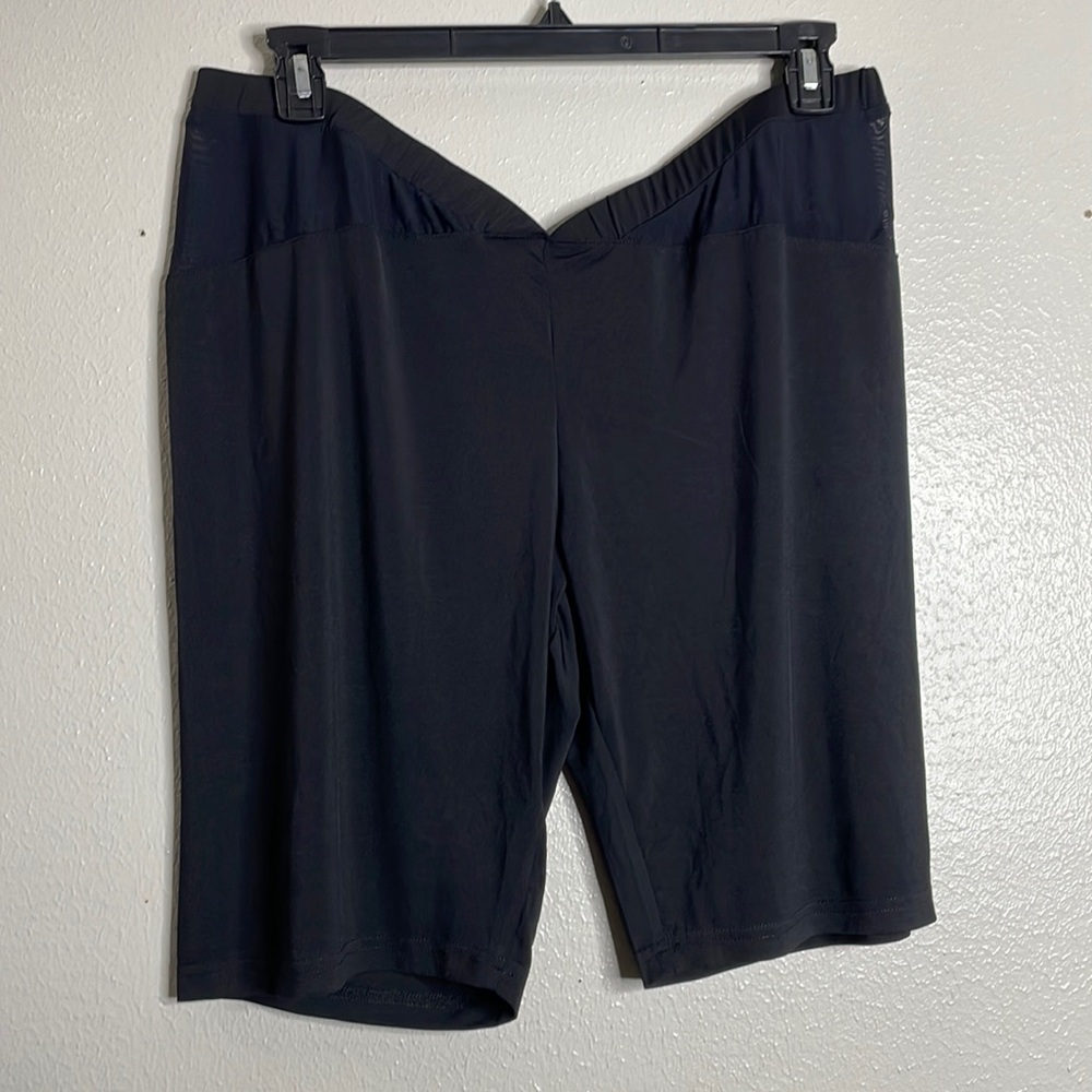 SHEIN WOMEN'S SHORTS